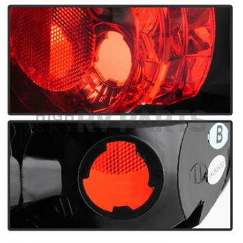 Spyder Automotive Tail Light Assembly 5003157-3