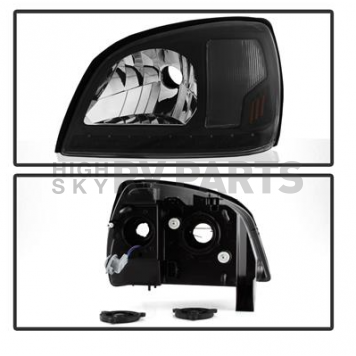 Xtune Headlight Assembly 9040368-1