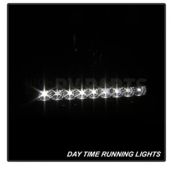 Xtune Headlight Assembly 9040368-8