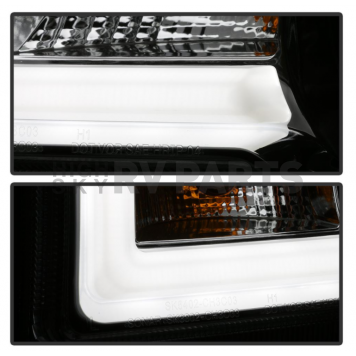 Spyder Automotive Headlight Assembly 5075666-8
