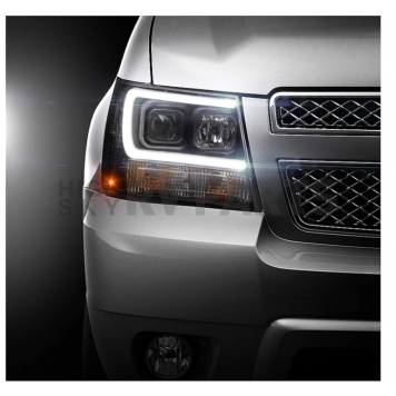 Spyder Automotive Headlight Assembly 5082565-3