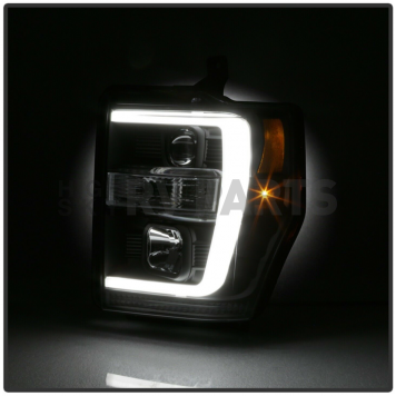 Spyder Automotive Headlight Assembly 5084477-5