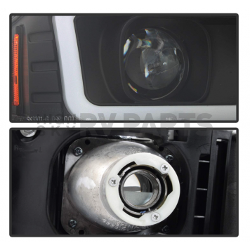 Spyder Automotive Headlight Assembly 5084521-1