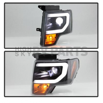 Spyder Automotive Headlight Assembly 5087591-2