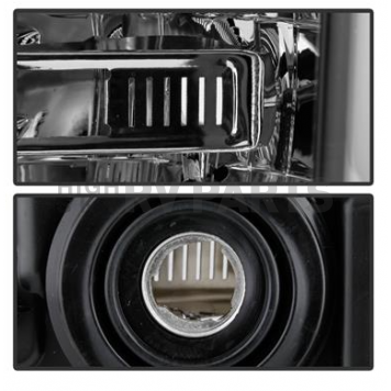 Spyder Automotive Headlight Assembly 9049682-4