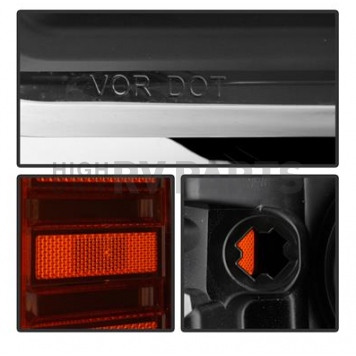 Spyder Automotive Headlight Assembly 9049682-5