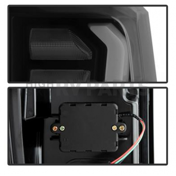 Spyder Automotive Tail Light Assembly LED Set Of 2 - 5000316-6