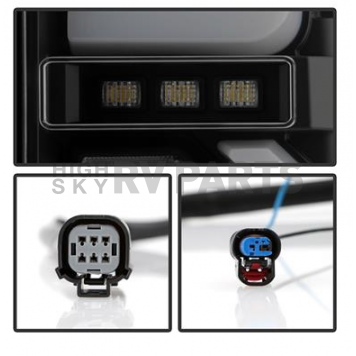 Spyder Automotive Tail Light Assembly LED Set Of 2 - 5000316-5