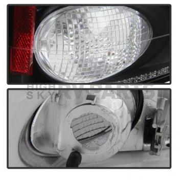 Spyder Automotive Tail Light Assembly 5001887-4