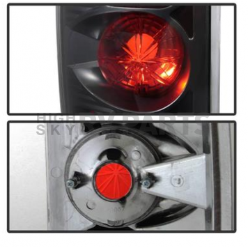 Spyder Automotive Tail Light Assembly 5002525-2