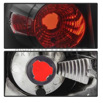 Spyder Automotive Tail Light Assembly 5002792-3