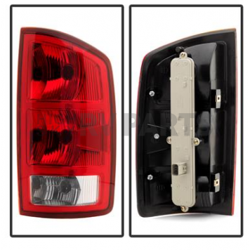 Xtune Tail Light Assembly 9033568-1