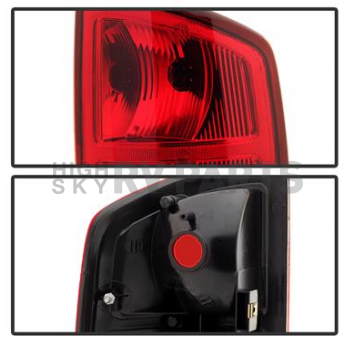 Xtune Tail Light Assembly 9033568-2