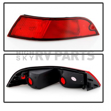 Spyder Automotive Tail Light Assembly 5086815-1