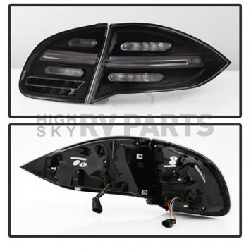 Spyder Automotive Tail Light Assembly - LED 5086853-1