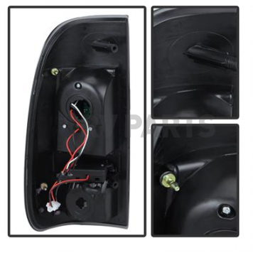 Xtune Tail Light Assembly - LED 9027680-2