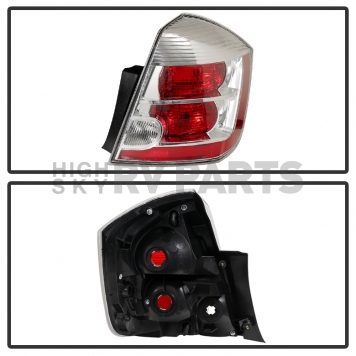 Xtune Tail Light Assembly 9032509-1