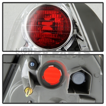 Xtune Tail Light Assembly 9937309-4