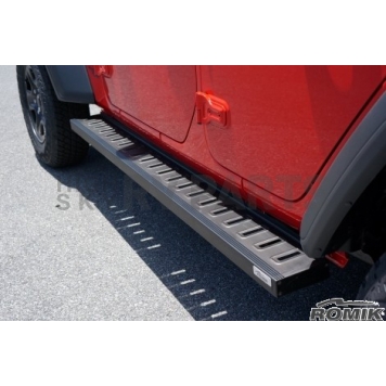 Romik USA Running Board Black Anodized Aluminum Stationary - 81314419-1