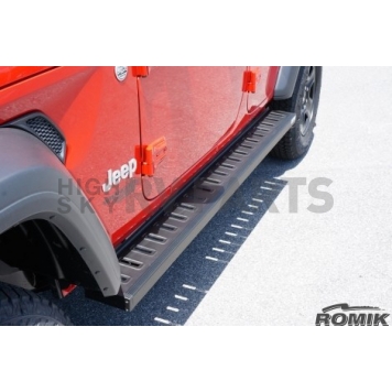 Romik USA Running Board Black Anodized Aluminum Stationary - 81314419-2