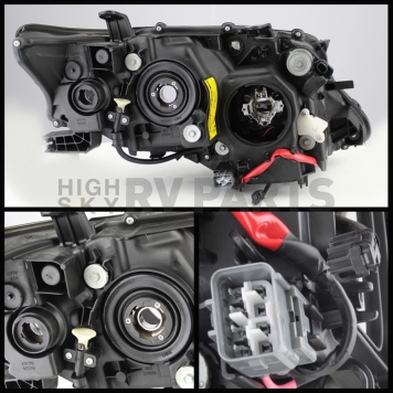 Xtune Headlight Assembly 5075840-1