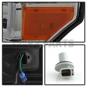 Xtune Headlight Assembly 9034954-3