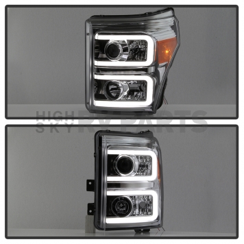 Xtune Headlight Assembly 9034954-7