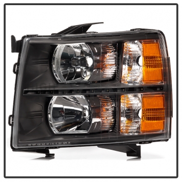 Xtune Headlight Assembly 9032967-1