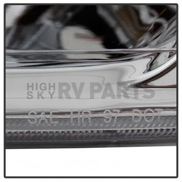 Xtune Headlight Assembly 9033315-3