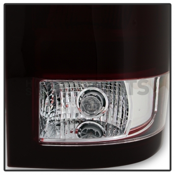 Xtune Tail Light Assembly 9032011-2