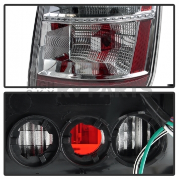 Xtune Tail Light Assembly 9038952-2