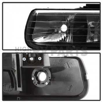 Xtune Headlight Assembly 5064219-3