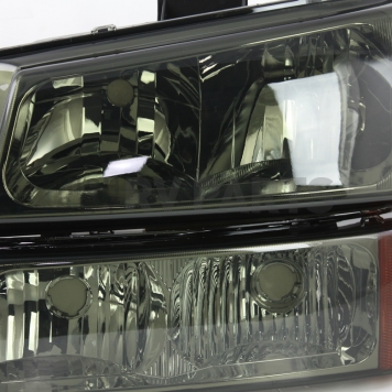Xtune Headlight Assembly 5064523-2
