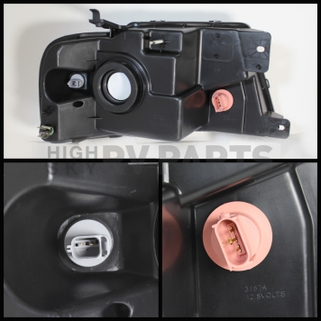 Xtune Headlight Assembly 5069825-1
