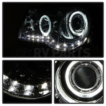 Xtune Headlight Assembly 9027741-3
