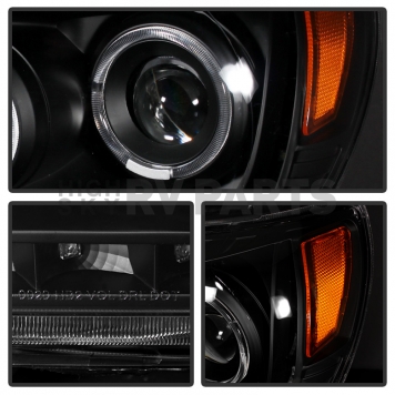 Xtune Headlight Assembly 9027857-1