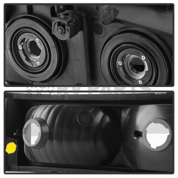 Xtune Headlight Assembly 9030253-3