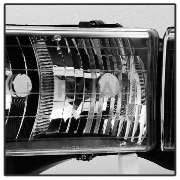 Xtune Headlight Assembly 9032158-2