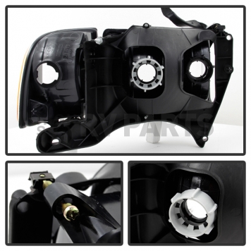 Xtune Headlight Assembly 9032172-1