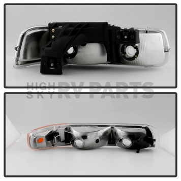 Xtune Headlight Assembly 9035111-2