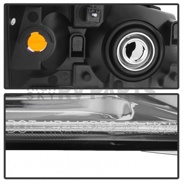 Xtune Headlight Assembly 9035180-2
