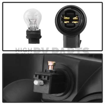 Xtune Headlight Assembly 9035180-3