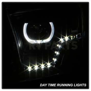 Xtune Headlight Assembly 9036729-8