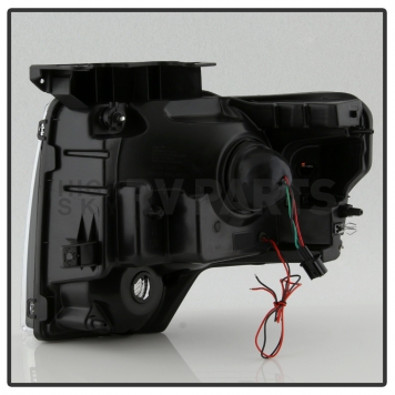 Xtune Headlight Assembly 9037252-2