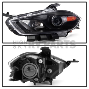 Xtune Headlight Assembly 9035135-1