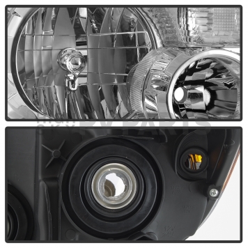Xtune Headlight Assembly 9042270-2
