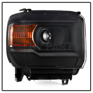 Xtune Headlight Assembly 9042423-1