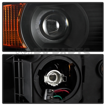 Xtune Headlight Assembly 9042423-3