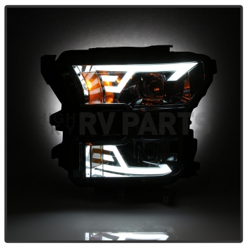 Xtune Headlight Assembly 9042959-3