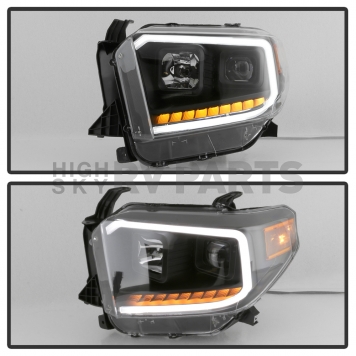 Xtune Headlight Assembly 9043024-3